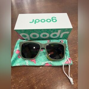 Goodr Sunglasses "Lazy River Royalty"